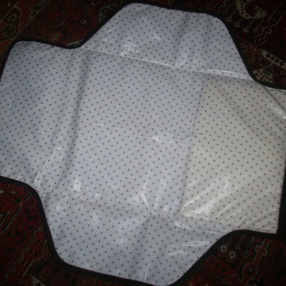 Skip Hop Pronto Baby Portable Changing Station & Diaper Changing Pad Essential - Picture 5 of 9